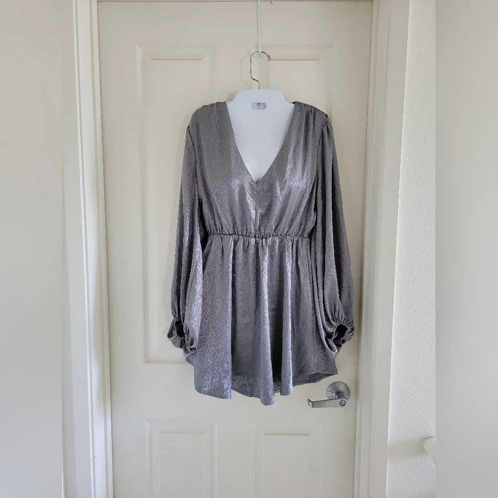✨️HP✨️Sage The Label | Anthro | NWT Wild Thoughts Silver Jacquard Leopard Dress - Picture 16 of 16